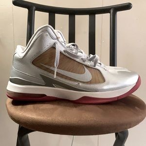 Nike AIR MAX Hyperfly